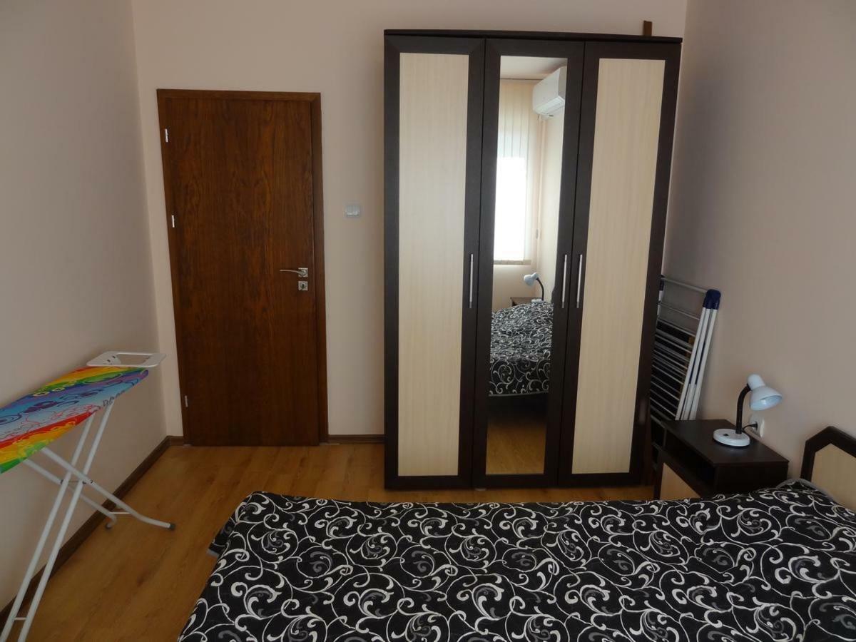 Apartment Lozengrad พลอฟดิฟ ภายนอก รูปภาพ
