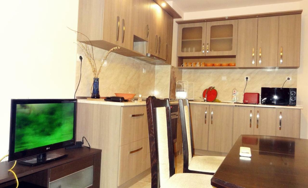 Apartment Lozengrad พลอฟดิฟ ภายนอก รูปภาพ